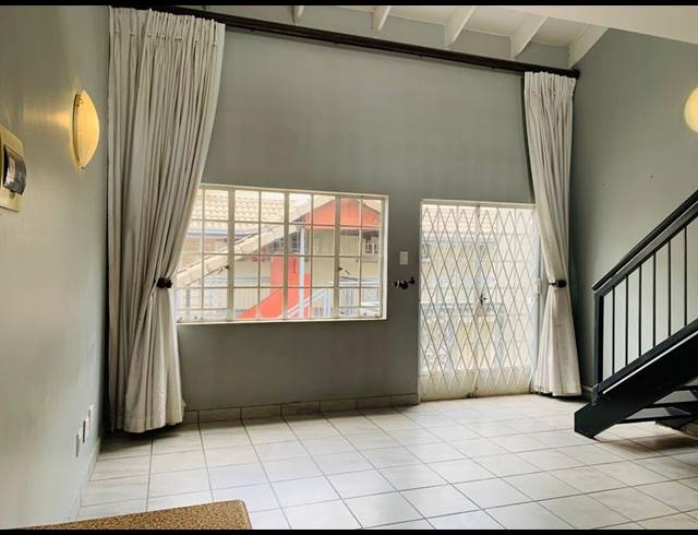 1 BEDROOM APARTMENT FOR SALE IN HATFIELD